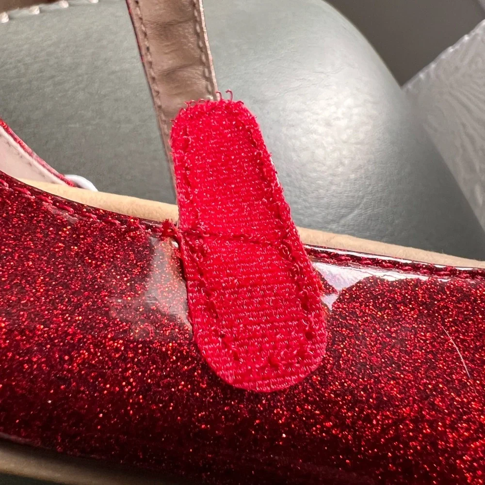 NWT The Children’s Place Red Glitter Mary Jane Dress Shoes Girls Size 4 Toddler